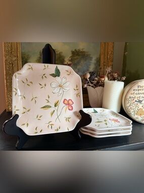 Harry & David Lot of 4 Peachy Floral Appetizer Plates WITH FLAWS (PLEASE READ)